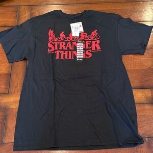 Stranger Things L tshirt